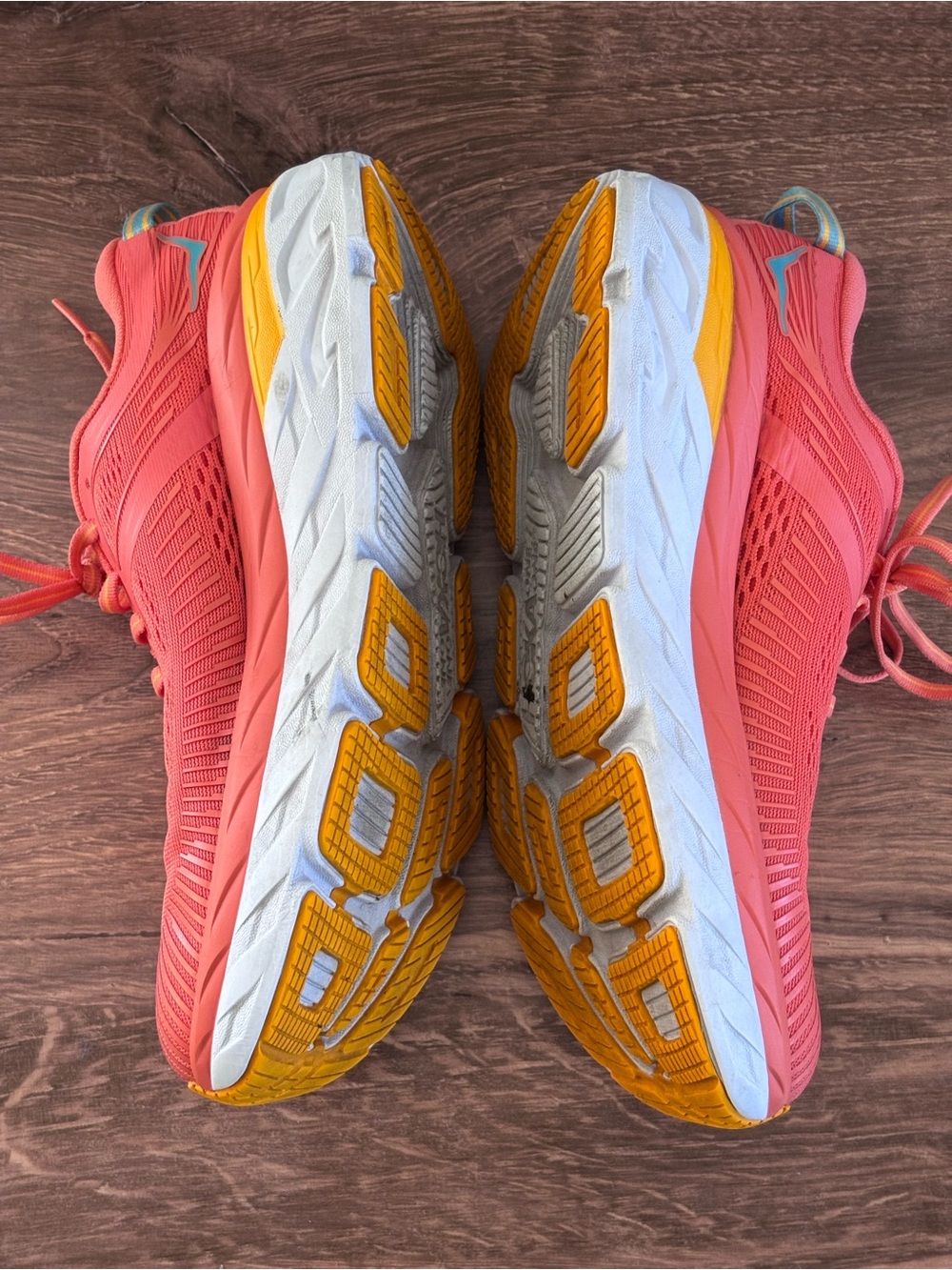 HOKA Bondi 7 Women’s Size 8 Coral Cushioned Running Shoes - Picture 8 of 12